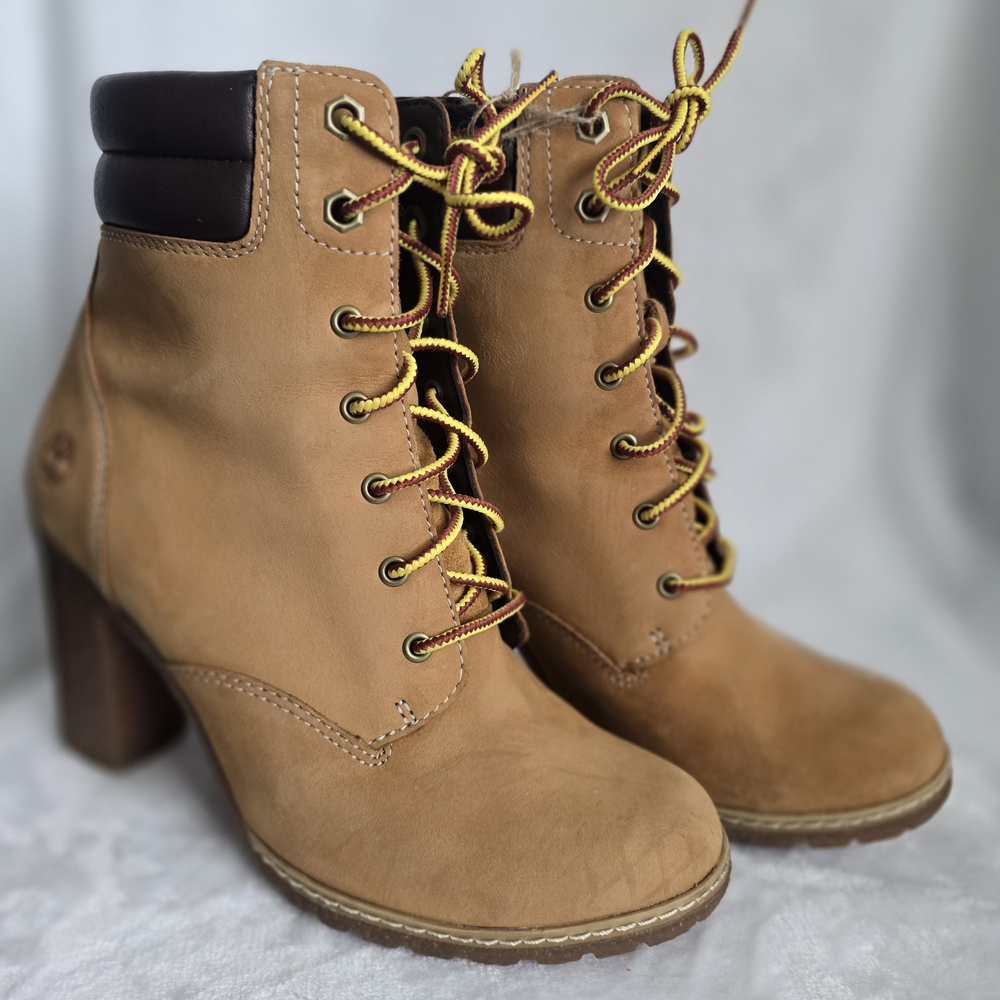 Timberland Women's Tan Heeled Boots